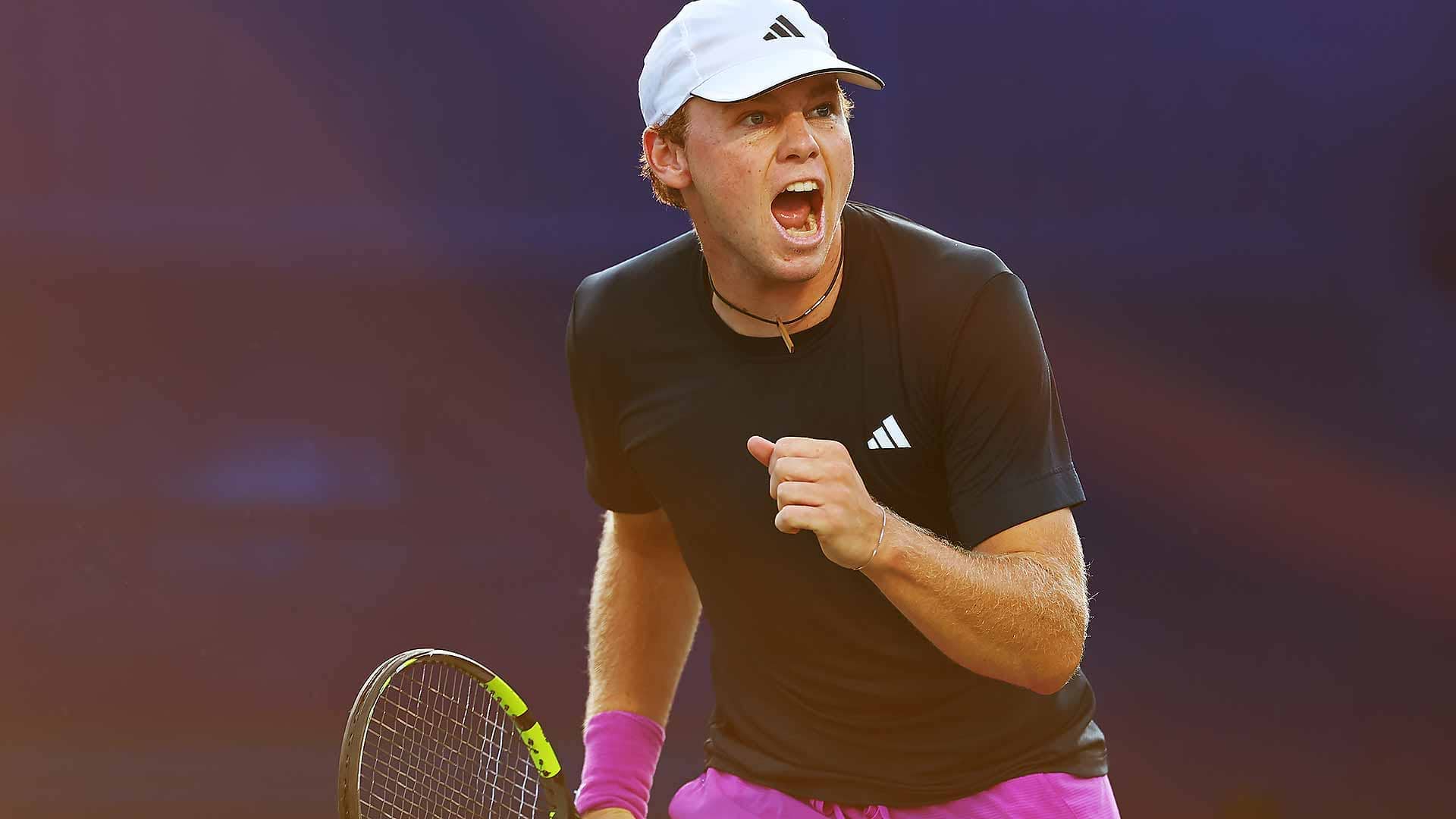 Alex Michelsen will play for his first ATP Tour title on Saturday in Winston-Salem.